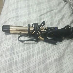 Hot tools curling iron used twice